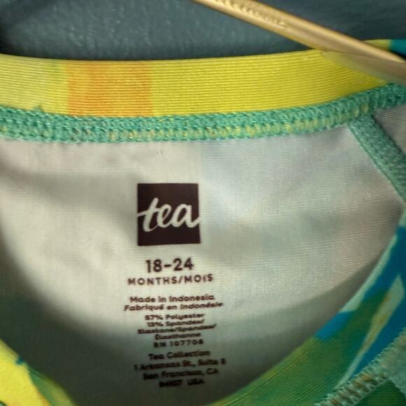 Tea Collection Lemon Rashguard‎ - Picture 2 of 2